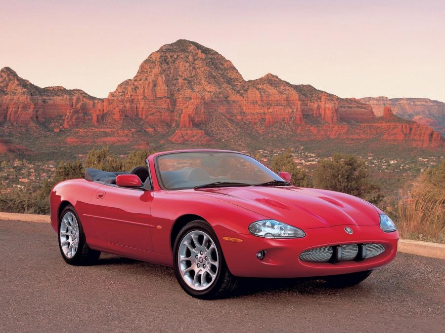  Jaguar XKR Convertible 1998 года  (фото 3 из 17)